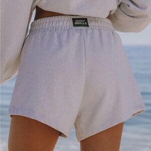 NWT_ Daily Drills Short in gray size XS/S